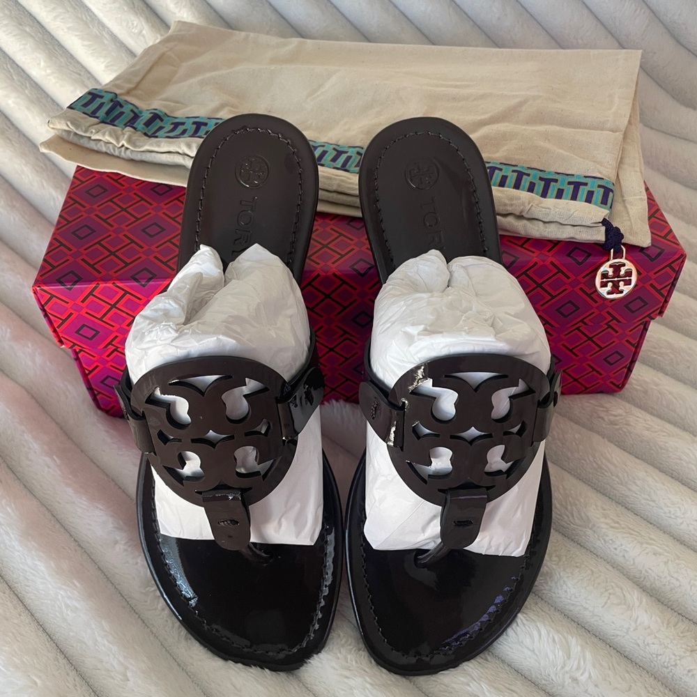BNWT Authentic TORY BURCH Miller Patent Leather Coconut Dark Brown Sandal Size 7